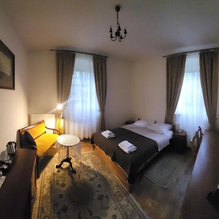 Zamek Na Wodzie W Wojnowicach Bed and Breakfast Wojnowice  Buitenkant foto