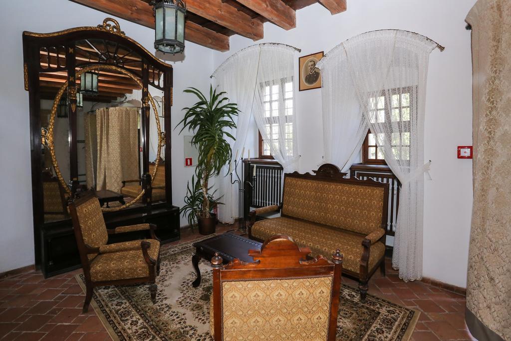 Zamek Na Wodzie W Wojnowicach Bed and Breakfast Wojnowice  Buitenkant foto